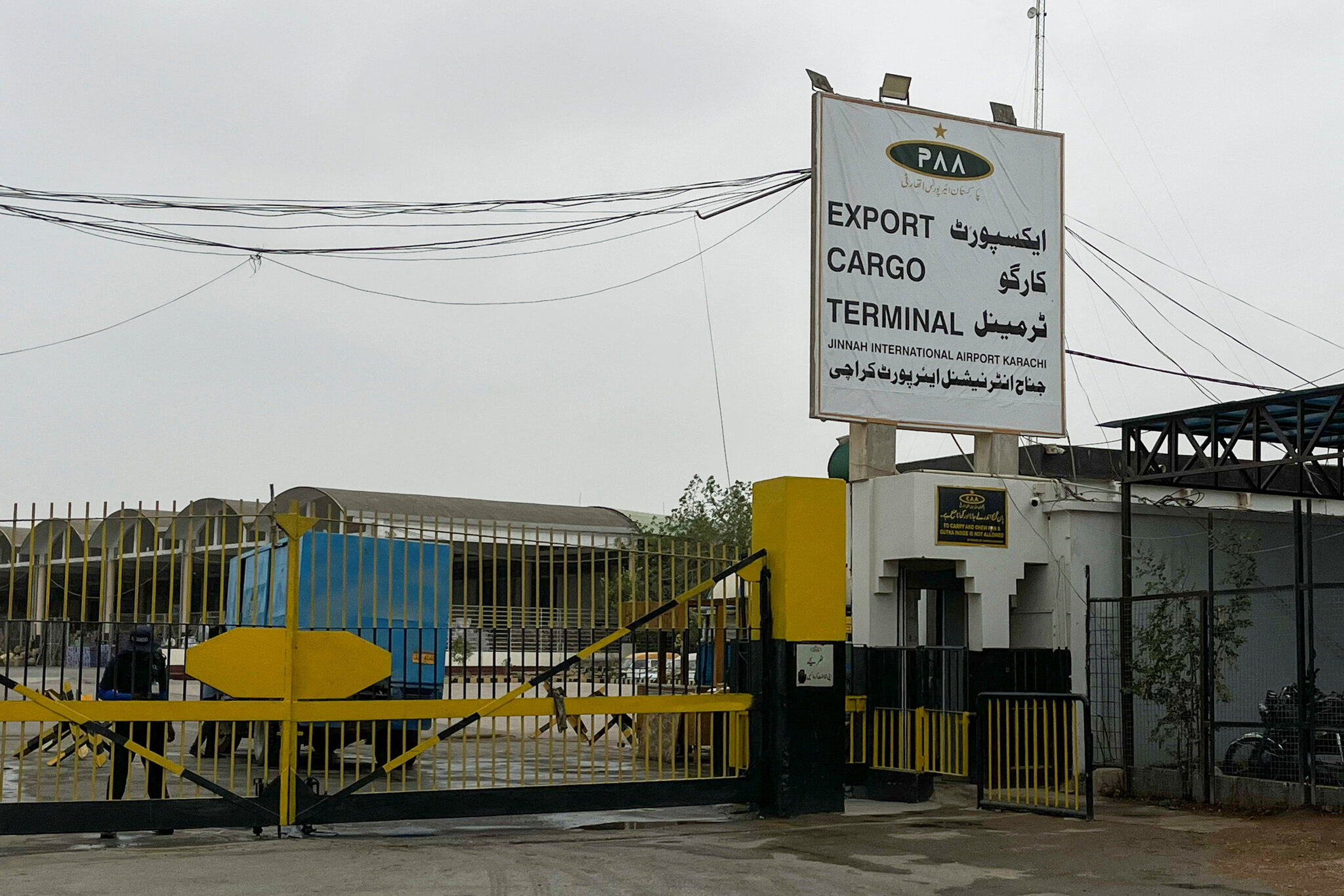 Pakistan Launches Search After Cargo Plane Vanishes at Sea