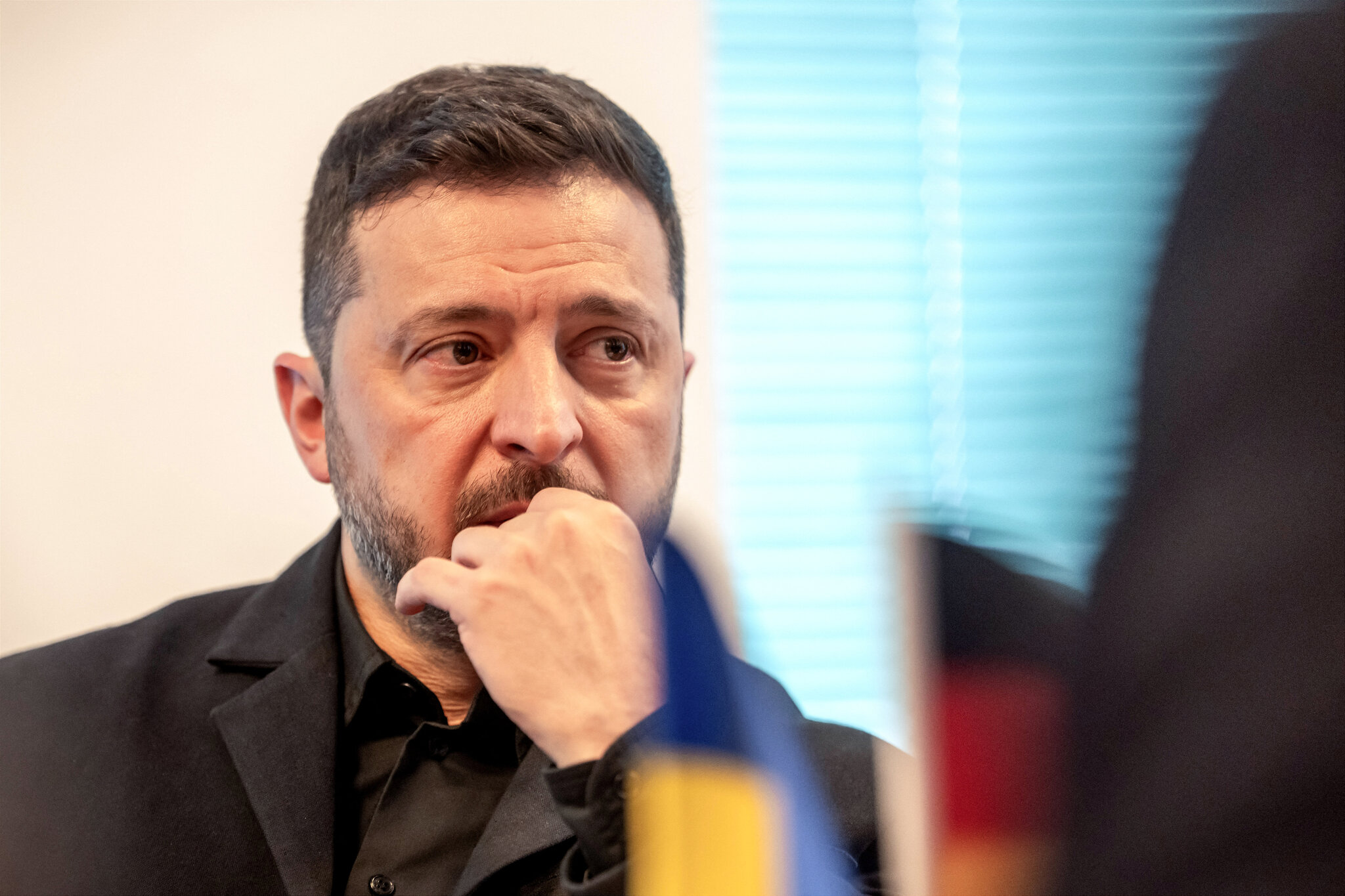 Zelensky Renews Demands for Defense Systems Ahead of Trump Meeting