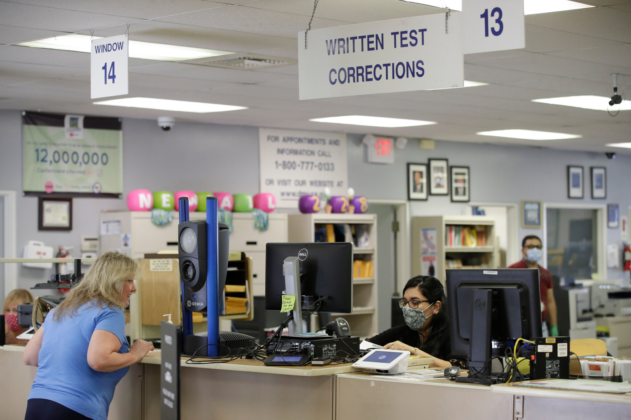 California Orders Thousands of Drivers to Retake Rules of the Road Test