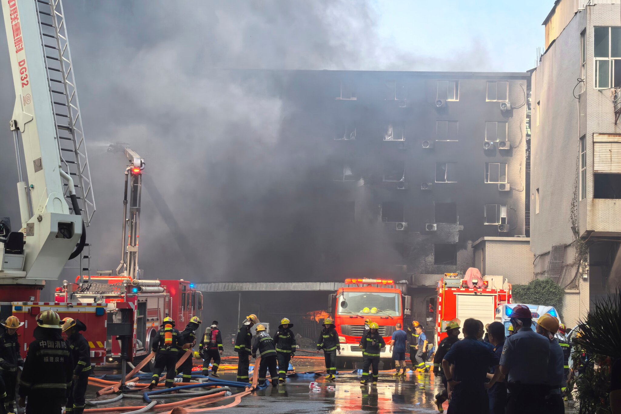 Factory Fire in China Kills 28