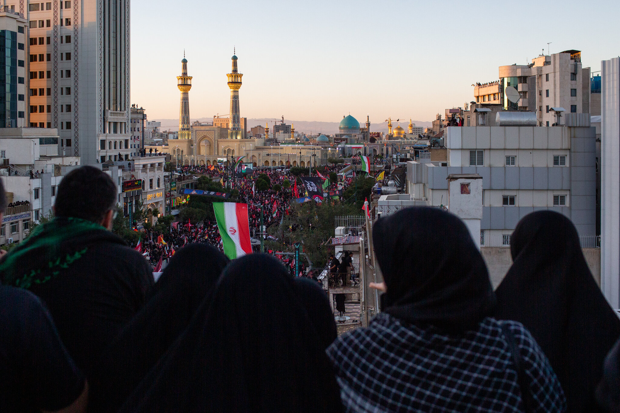 Two Days of U.S. Strikes in Iran Signal a Sharp Escalation