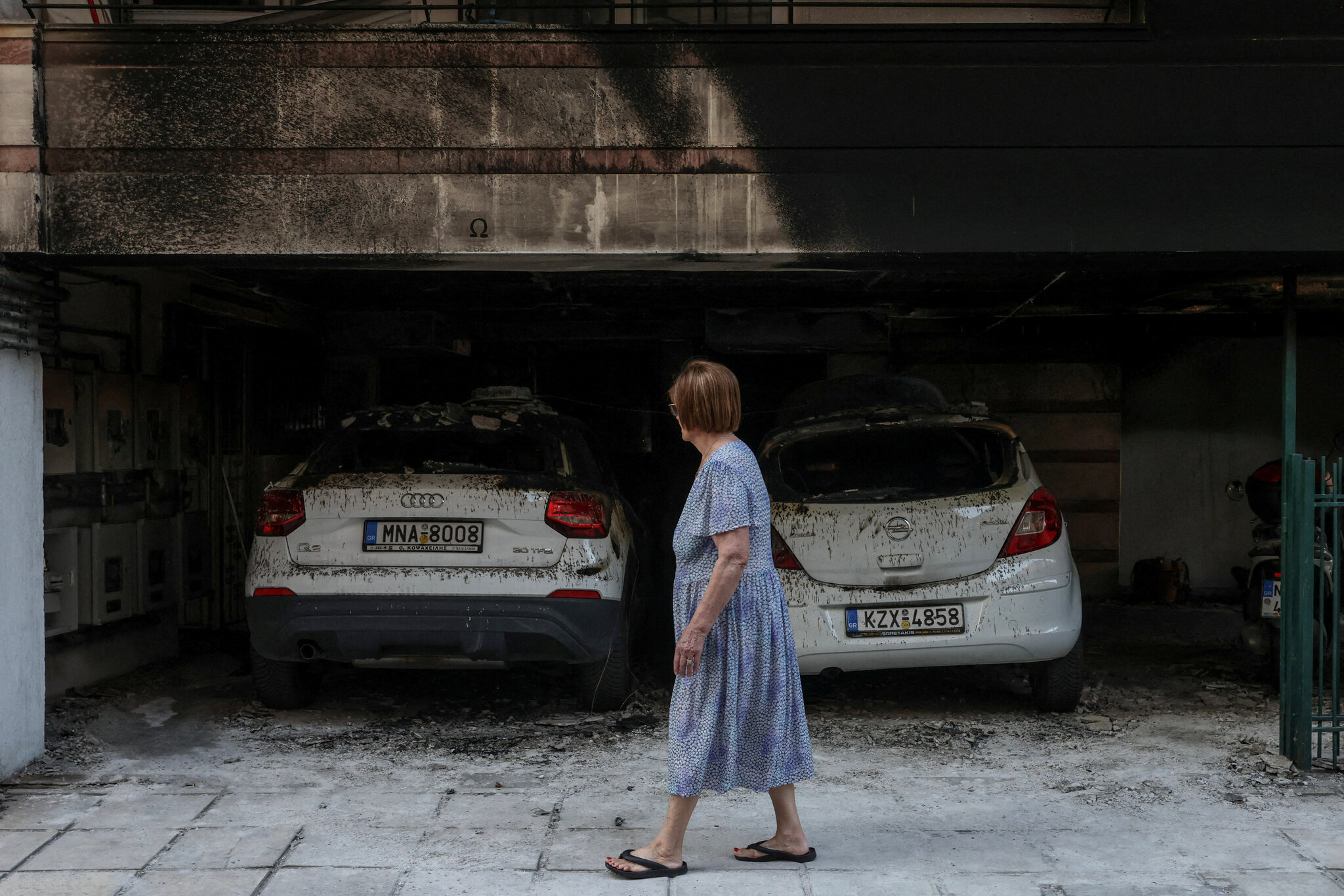 Greece Arrests 3 in Connection With Bombings Targeting Governing Party