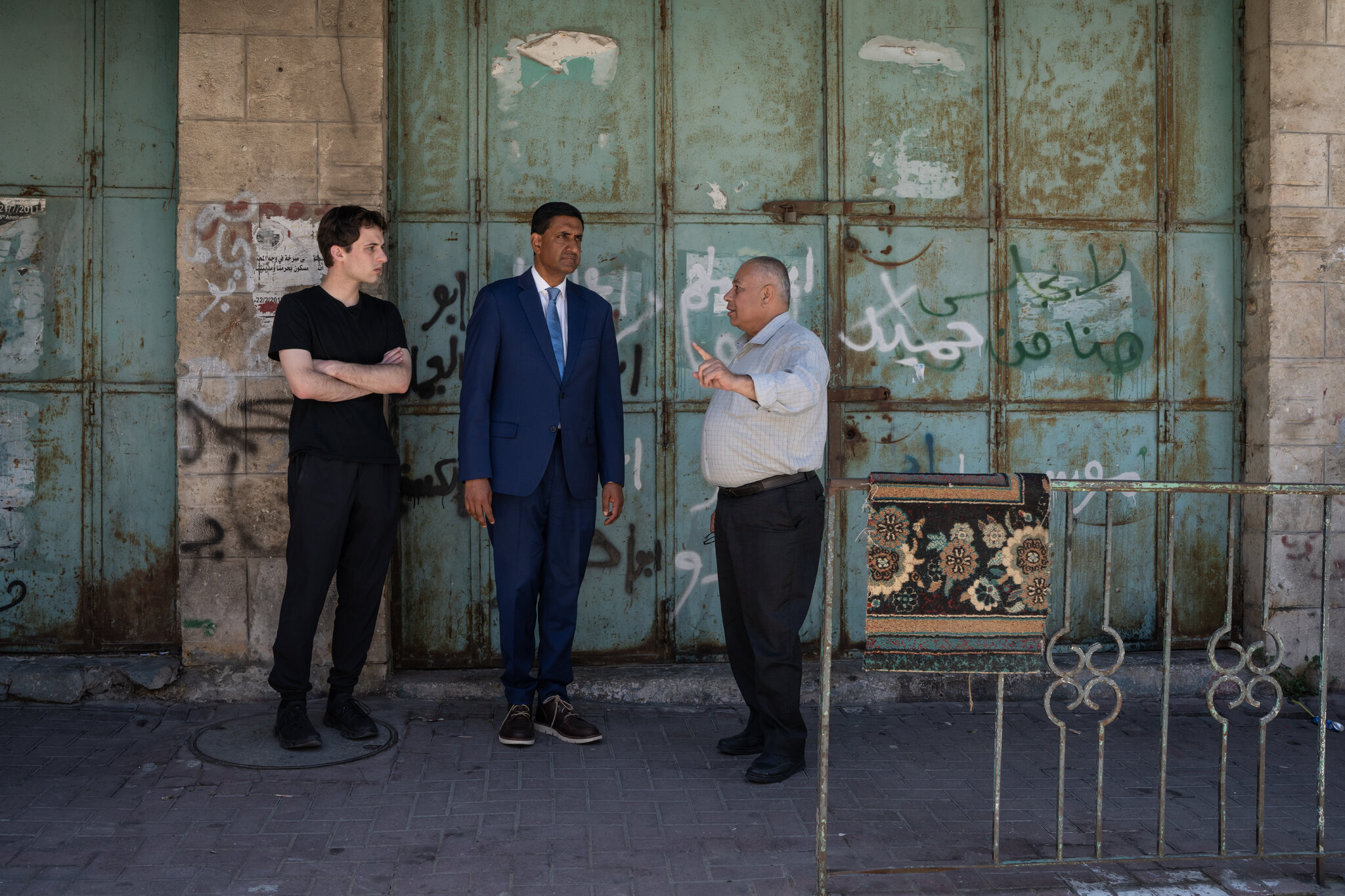 An American Politician is Blocked by Israeli Settlers in the West Bank