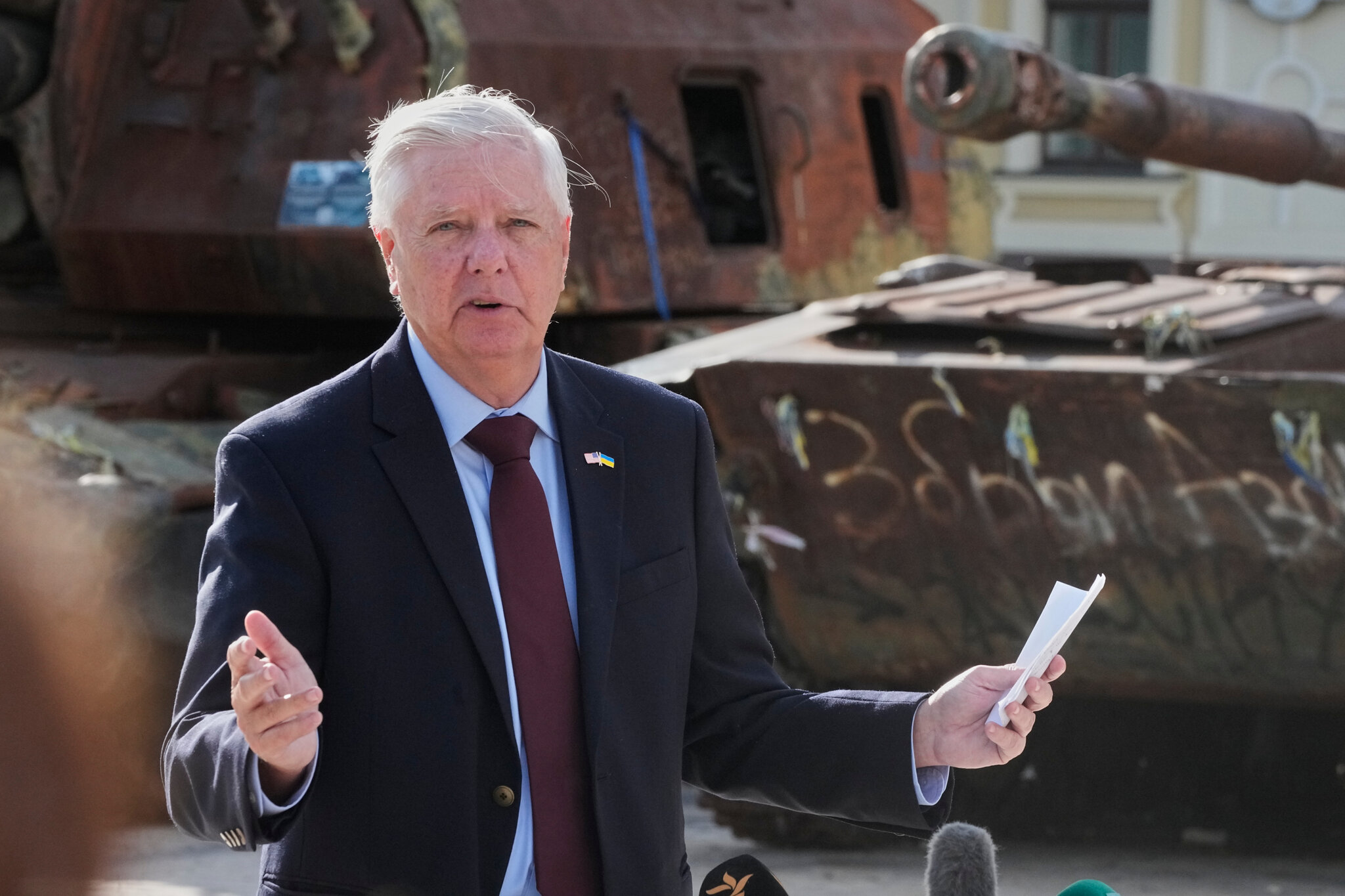 With Lindsey Graham Gone, Ukraine Loses an Ally in Trump’s Ear