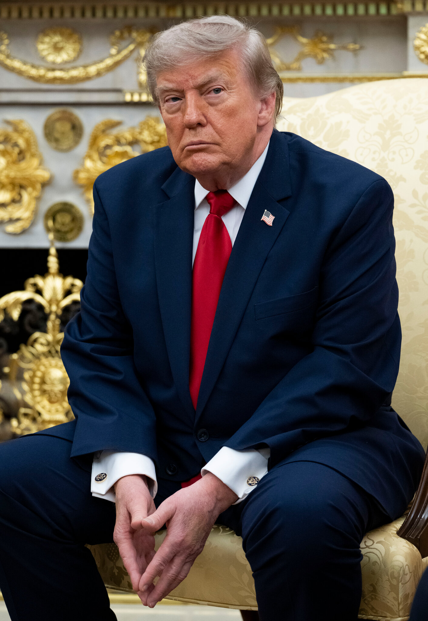 Trump Drops Plan to Tax Ships as Fighting With Iran Escalates