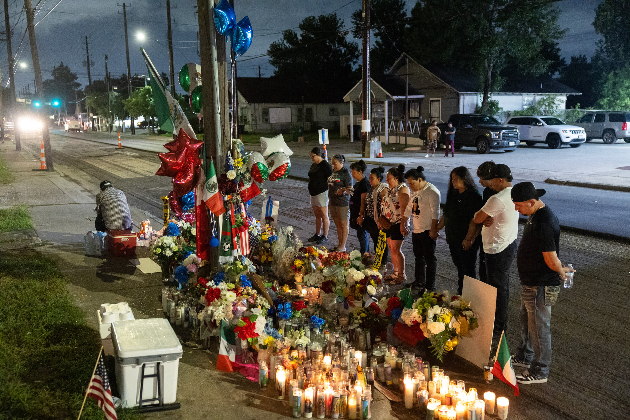 In Houston, a Different Kind of Mourning After Fatal ICE Shooting