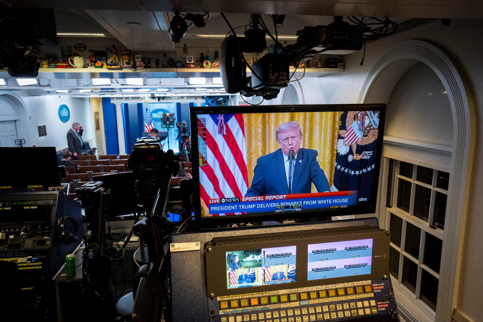 Beijing Rejects Trump’s Claim of Meddling, but Avoids a Fight