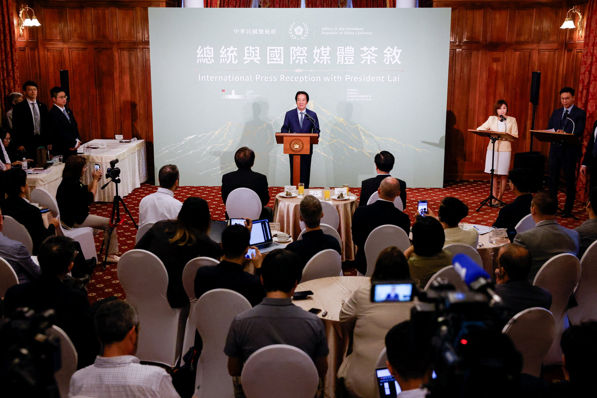 Taiwan’s President Says He Trusts Trump to Approve Arms Sales