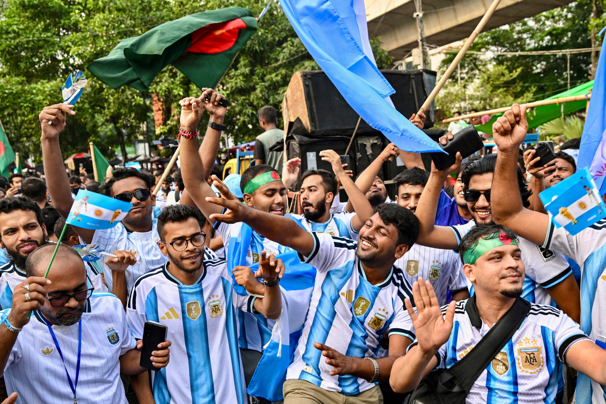 10,000 Miles From Buenos Aires, a World Cup Passion That Rivals Argentina’s Own