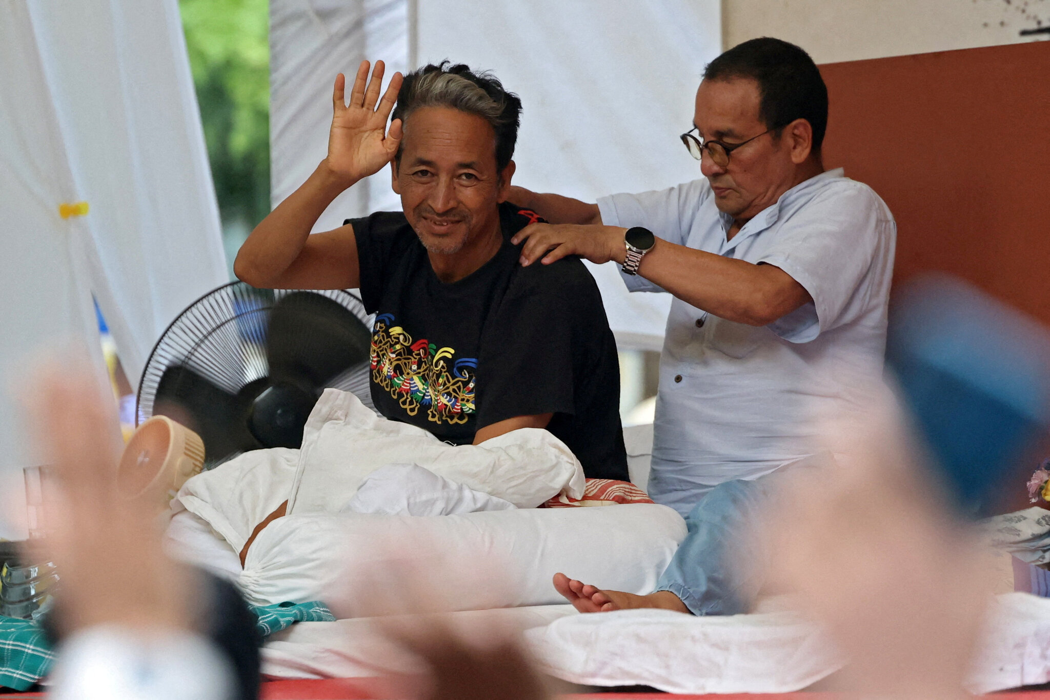 Prominent Indian Activist Breaks Hunger Strike After 26 Days