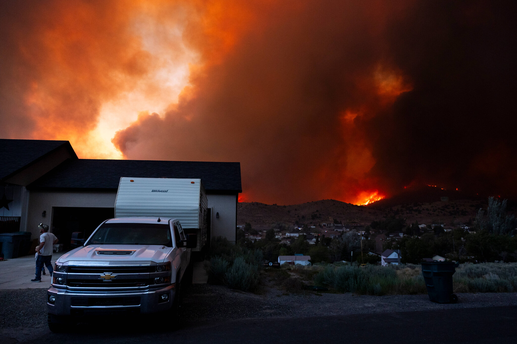 Wildfire in Central Utah Prompts Evacuation Order for Hundreds of People