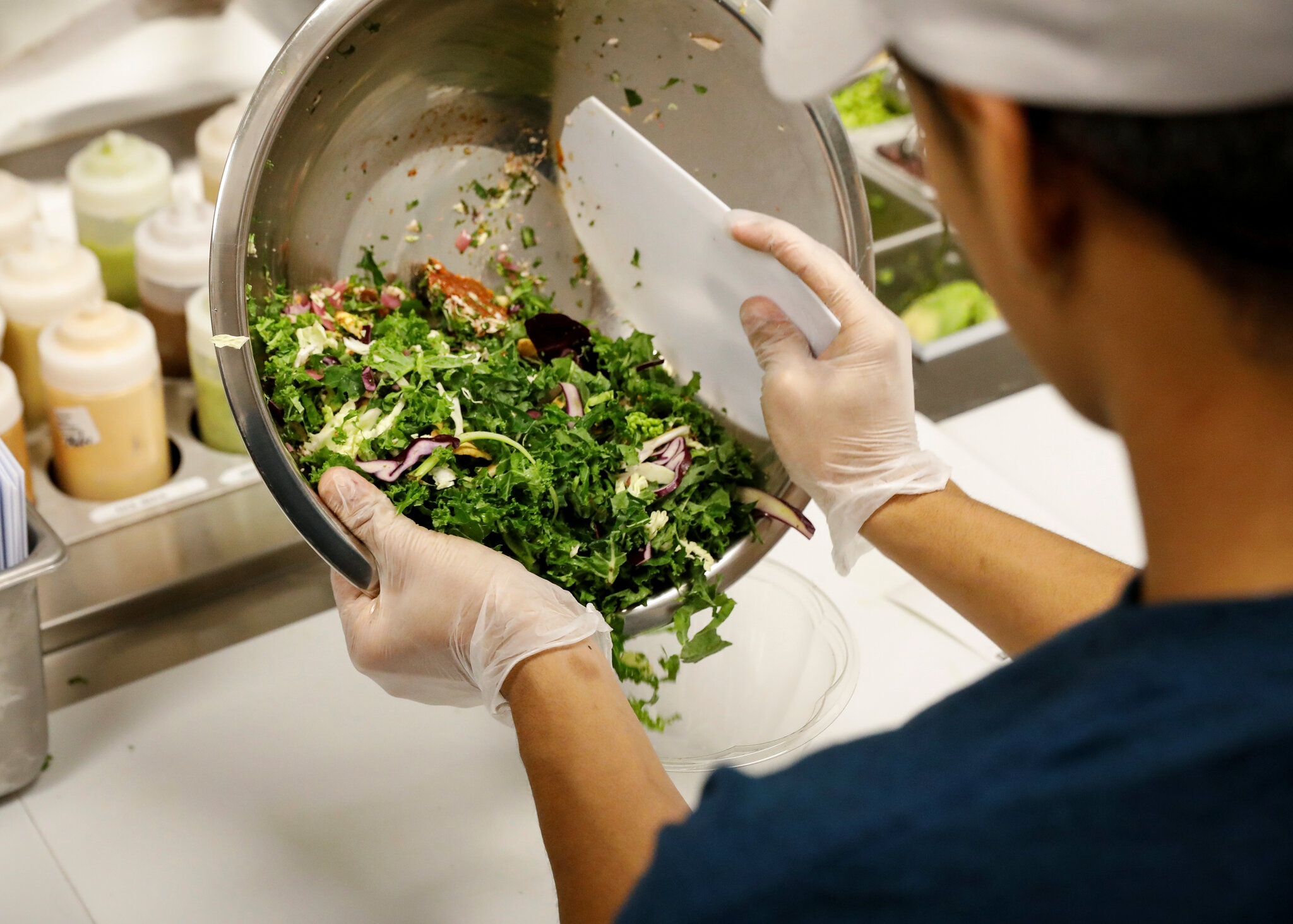 As Cyclosporiasis Spreads, America Says No Thanks to Salads