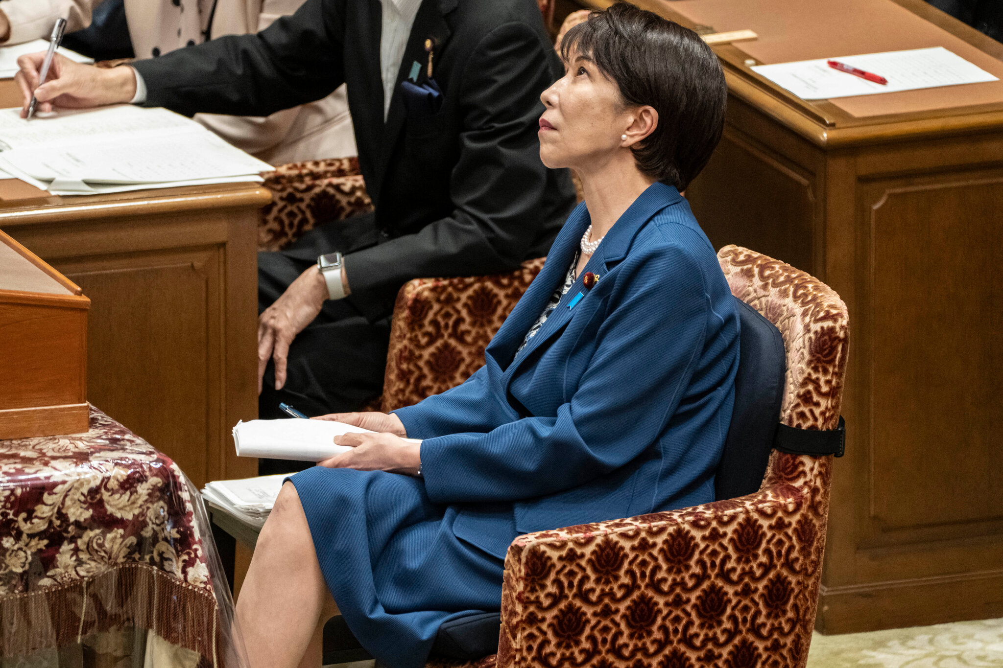 Japan Is Startled by Prime Minister’s Grueling Sleep Schedule