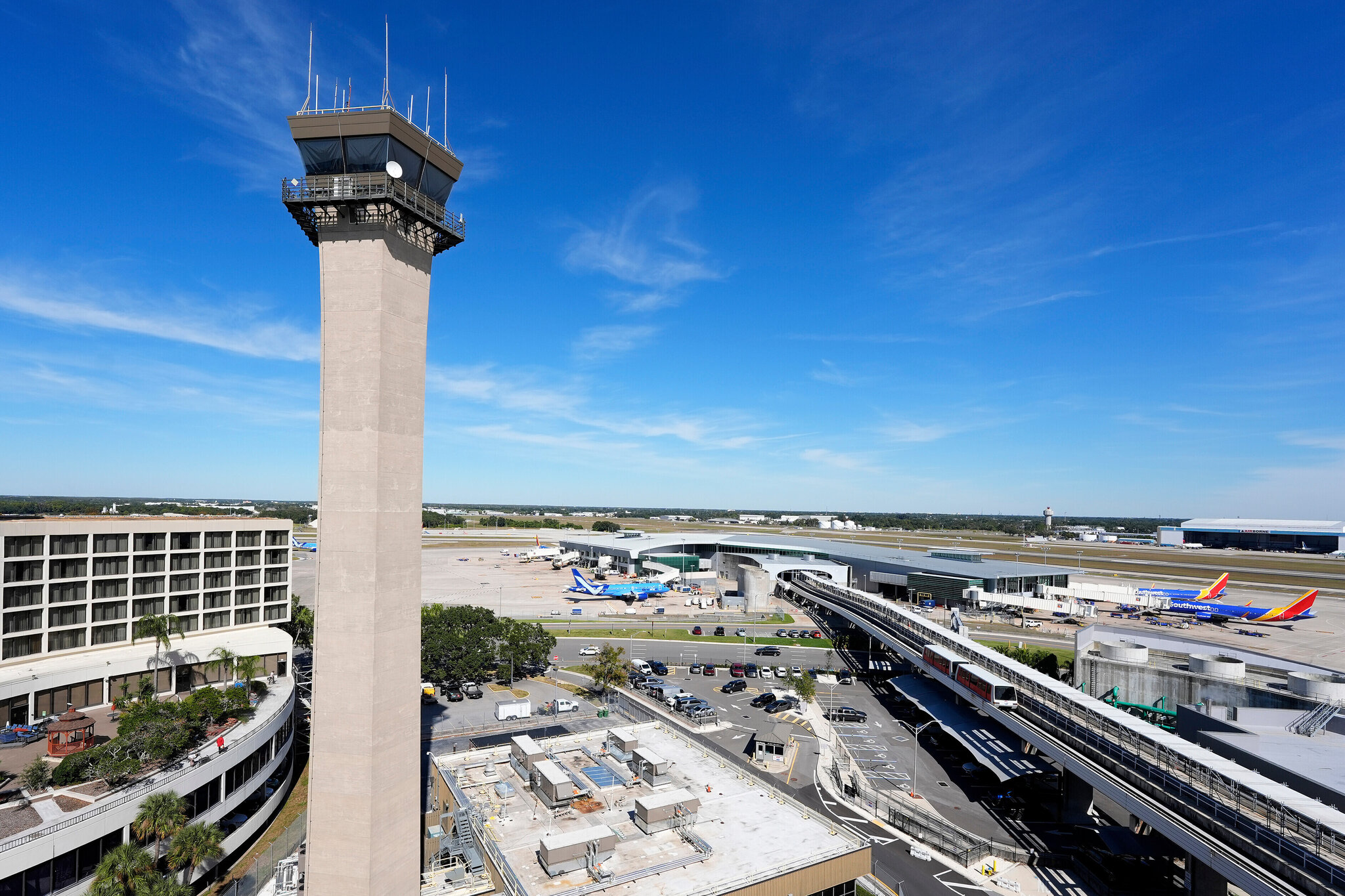 Three Airports Plan to Ditch T.S.A. Amid Push for Private Security