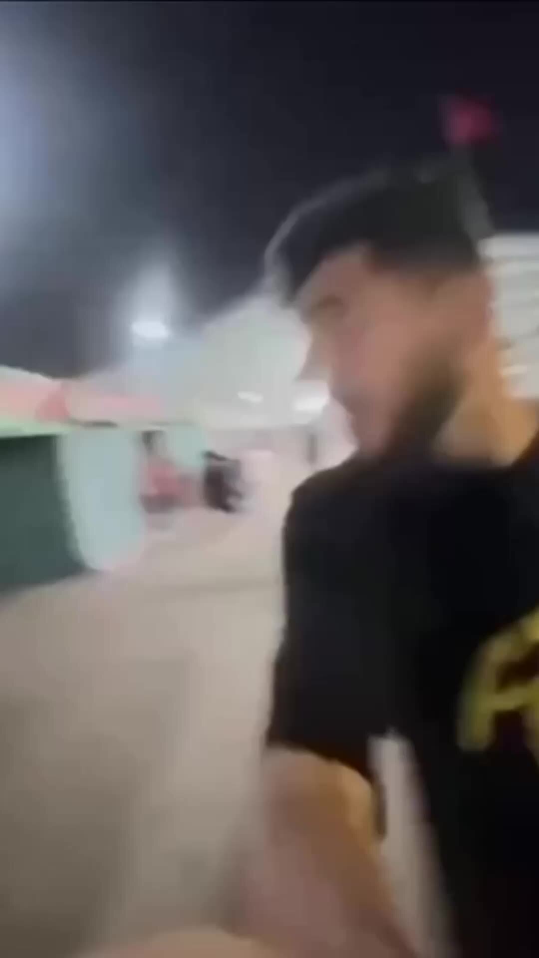 Chaos Breaks Out at Border Crossings With Iraq