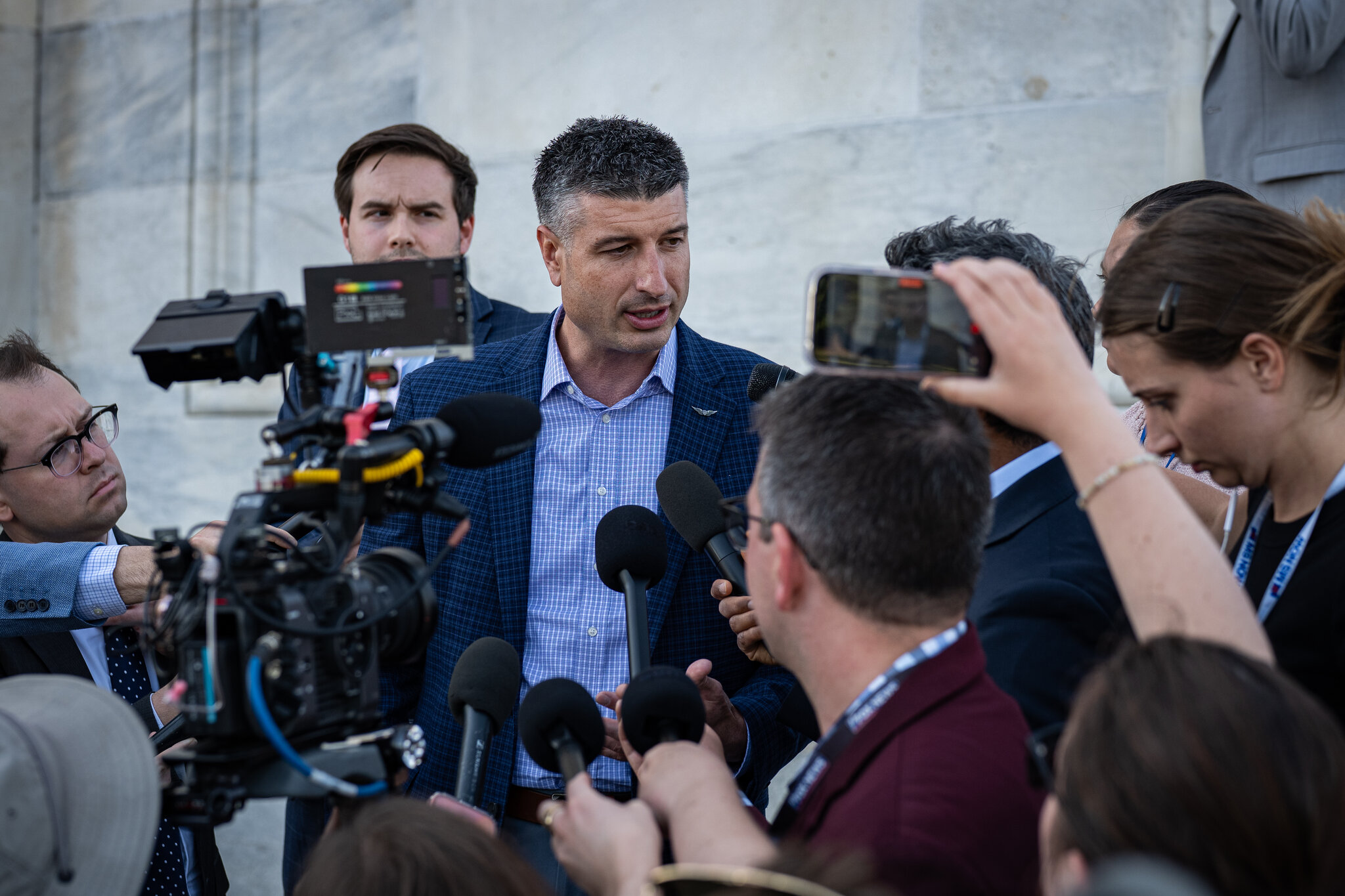 House Again Rebukes Trump on Iran War