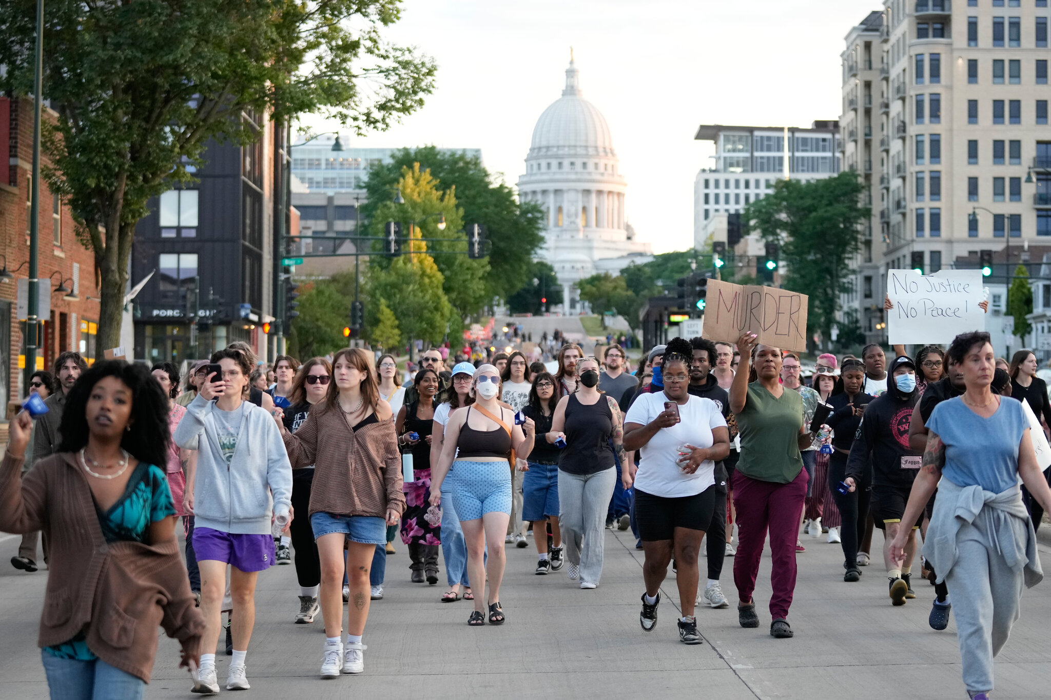 Man Fatally Shot by Police in Wisconsin’s Capital, Stirring Protests
