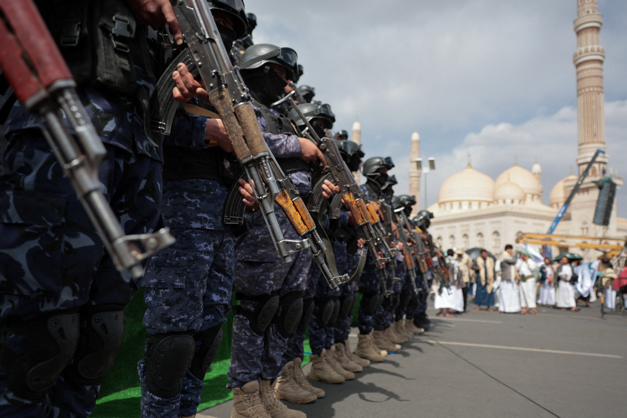 Trump’s Threatened New Front in Iran War Could Strain U.S. Forces