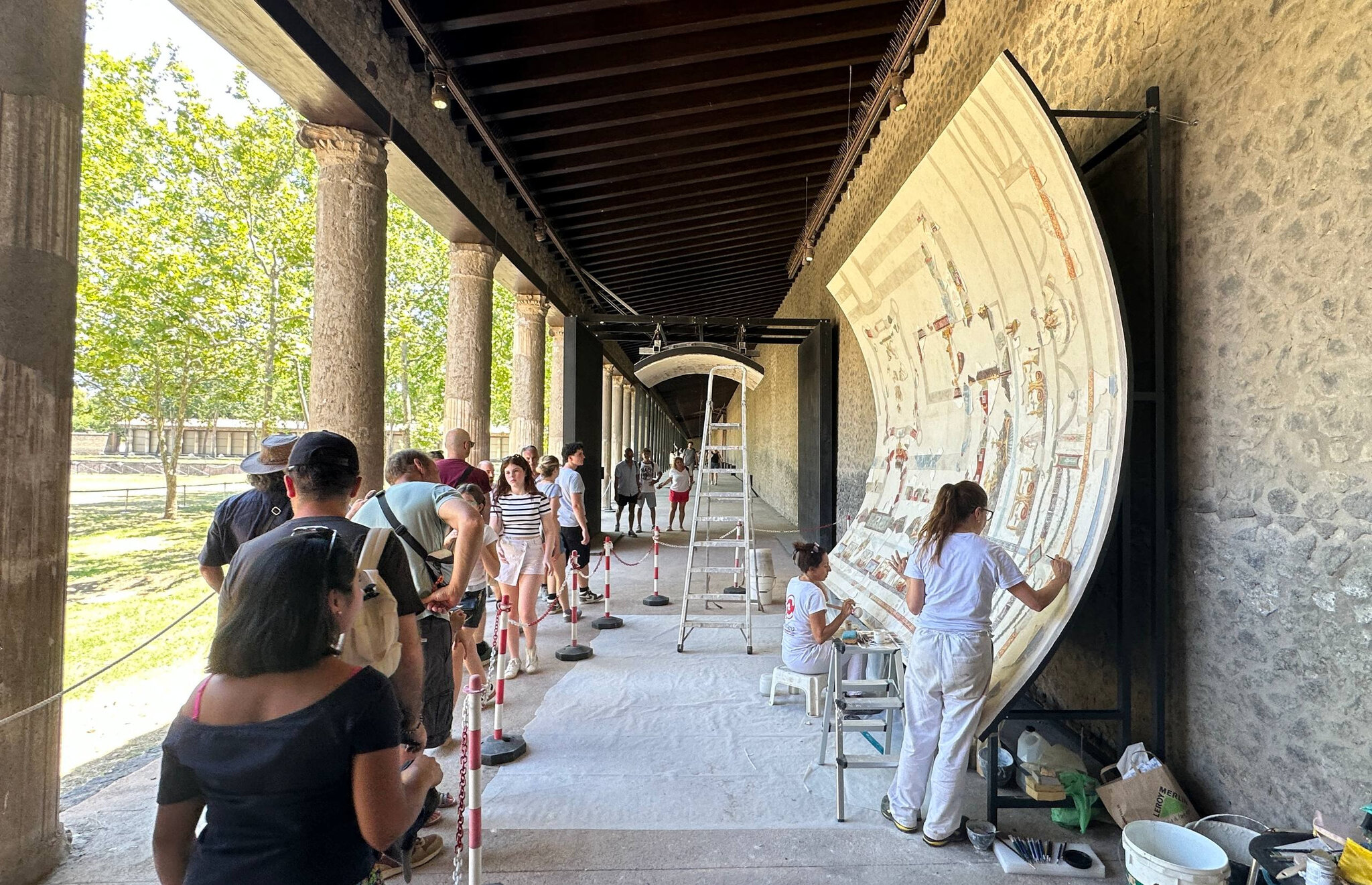 Rare Pompeii Ceiling Is Restored From Fragments, Depicting Scene From Myth