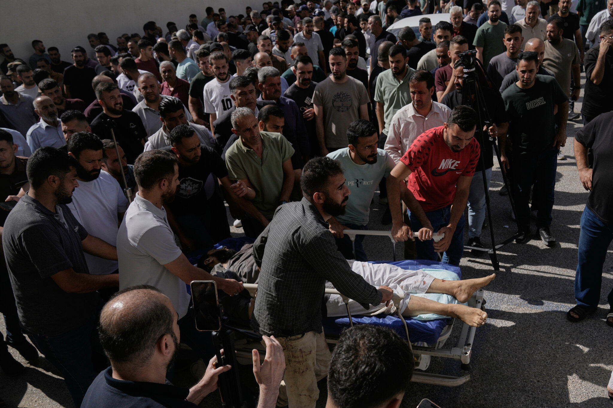 5 Killed in West Bank Shooting, Officials Say, Among the Deadliest in Months