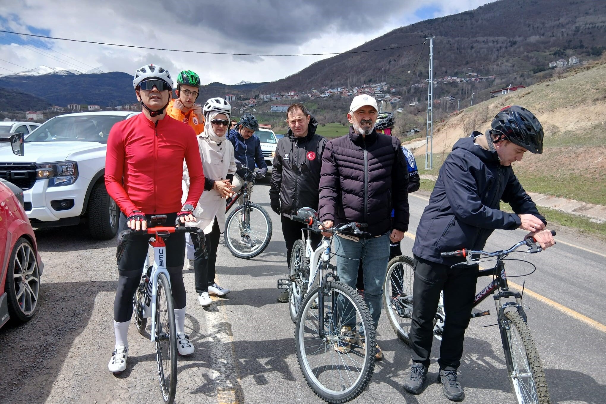 A Turkish Governor Was Ousted. Were Bicycling Tights to Blame?