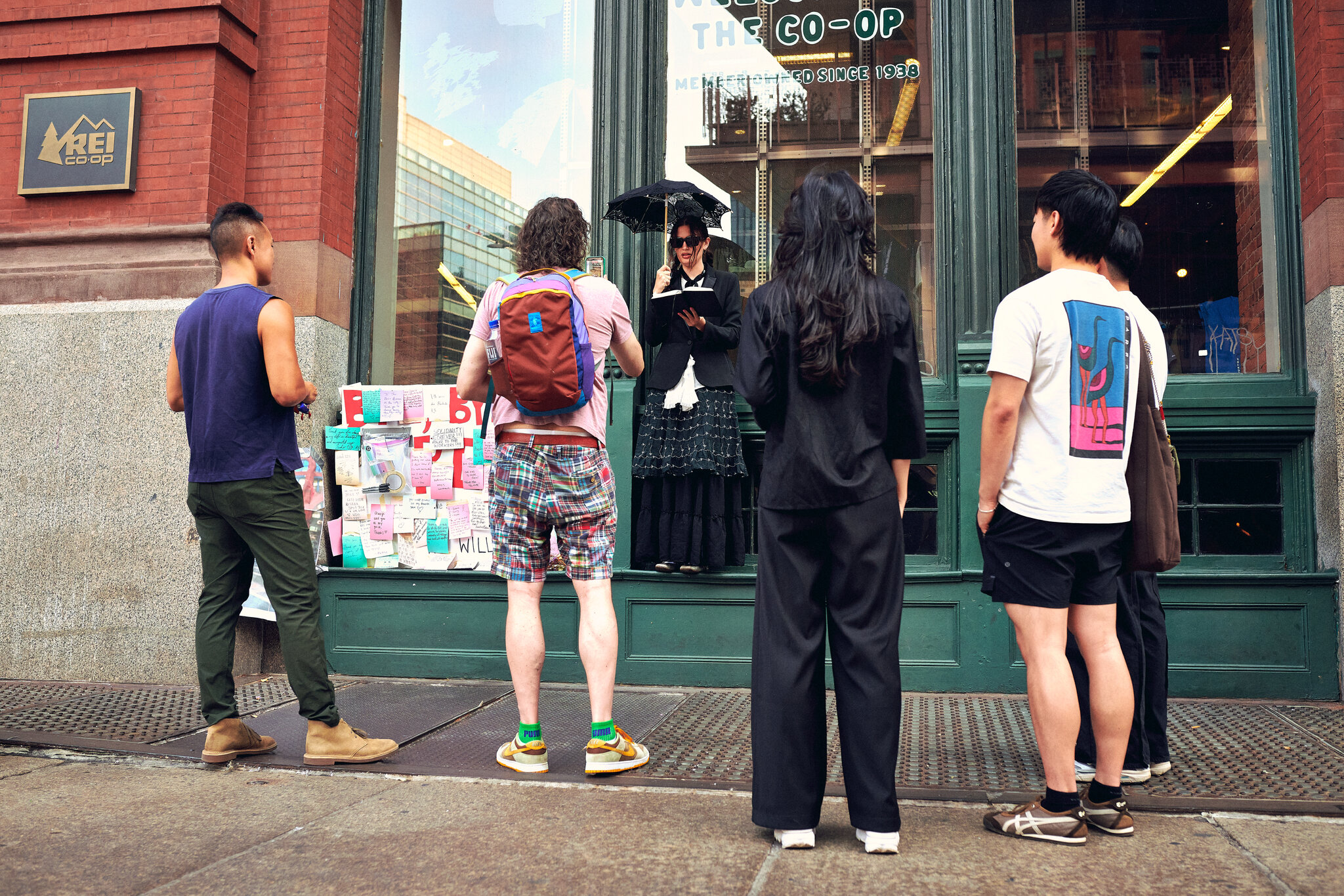 Saying Farewell to R.E.I.’s Beloved New York City Storefront