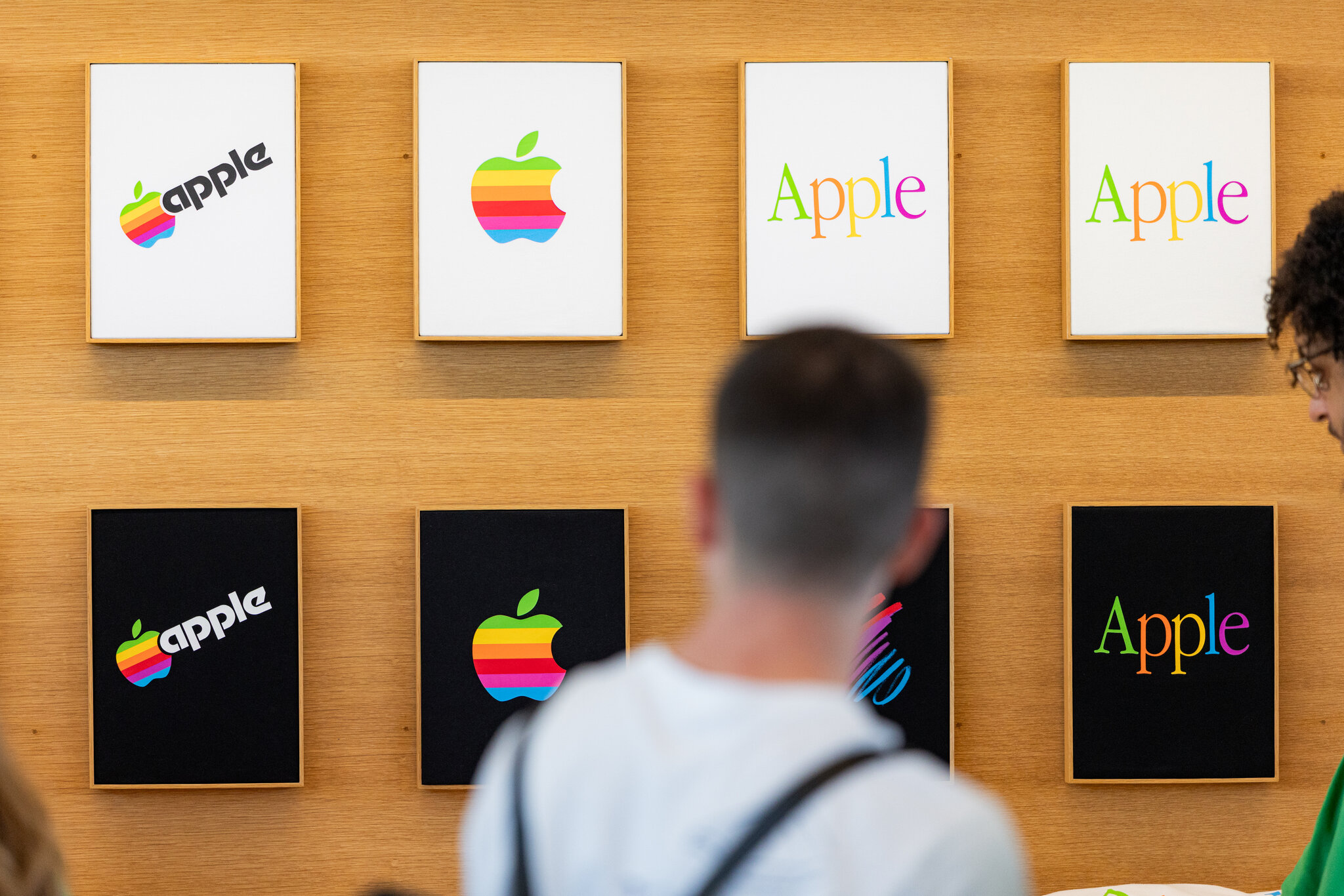 Apple Reclaims Title as the World’s Most Valuable Public Company