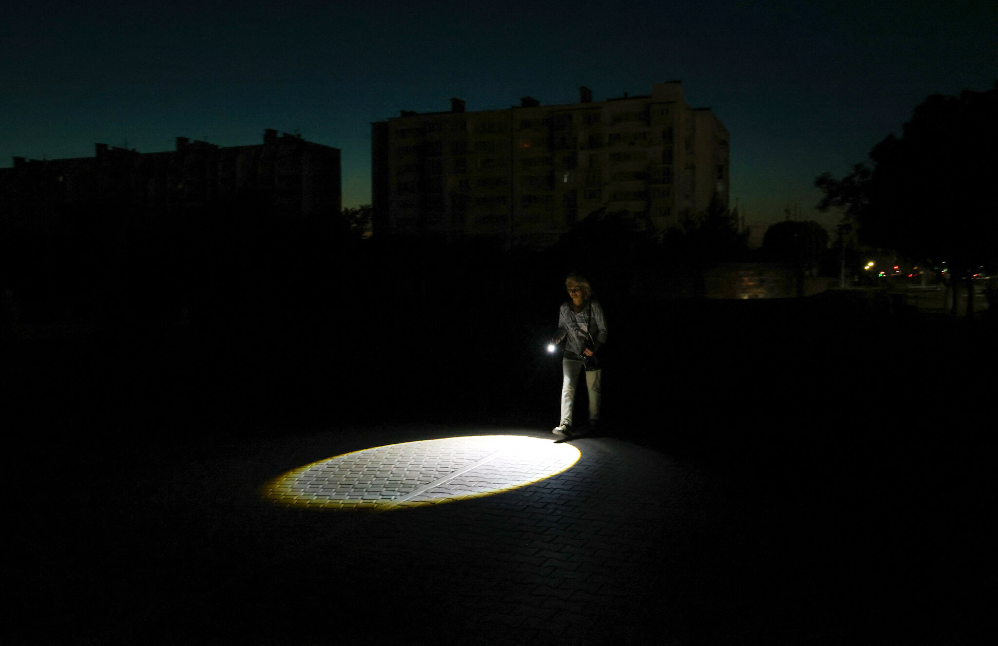 Ukraine’s Attacks on Crimea Leave Whole Towns Without Power or Water