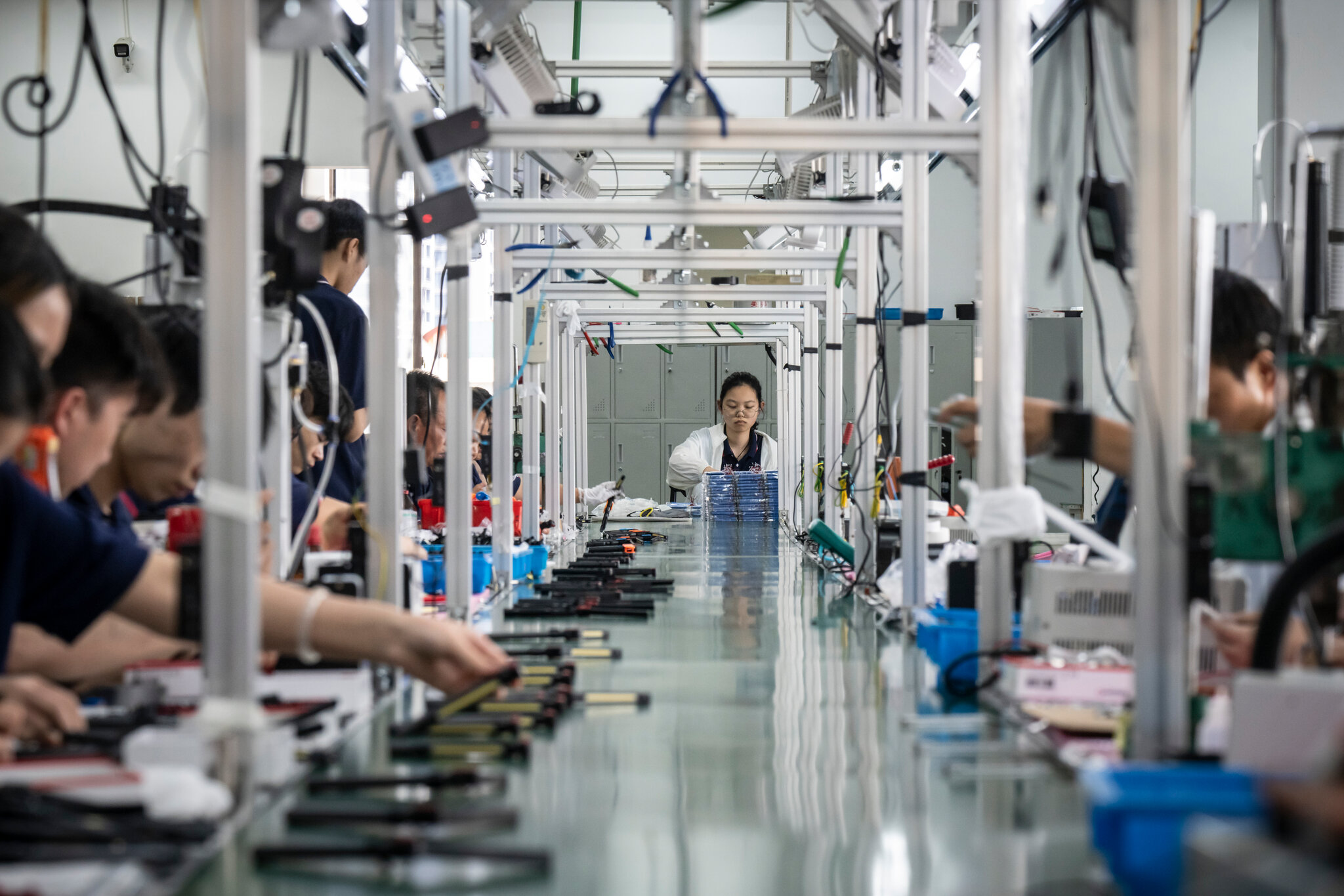 China, Its Economy Stumbling, Signals Only Cautious Support
