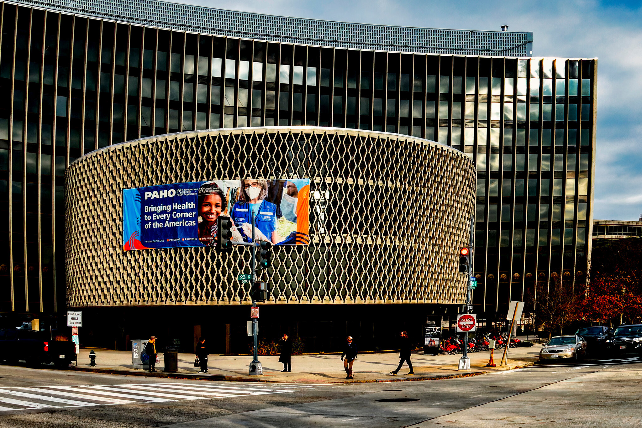 Former Officials Protest U.S. Plan to Defund Pan American Health Organization