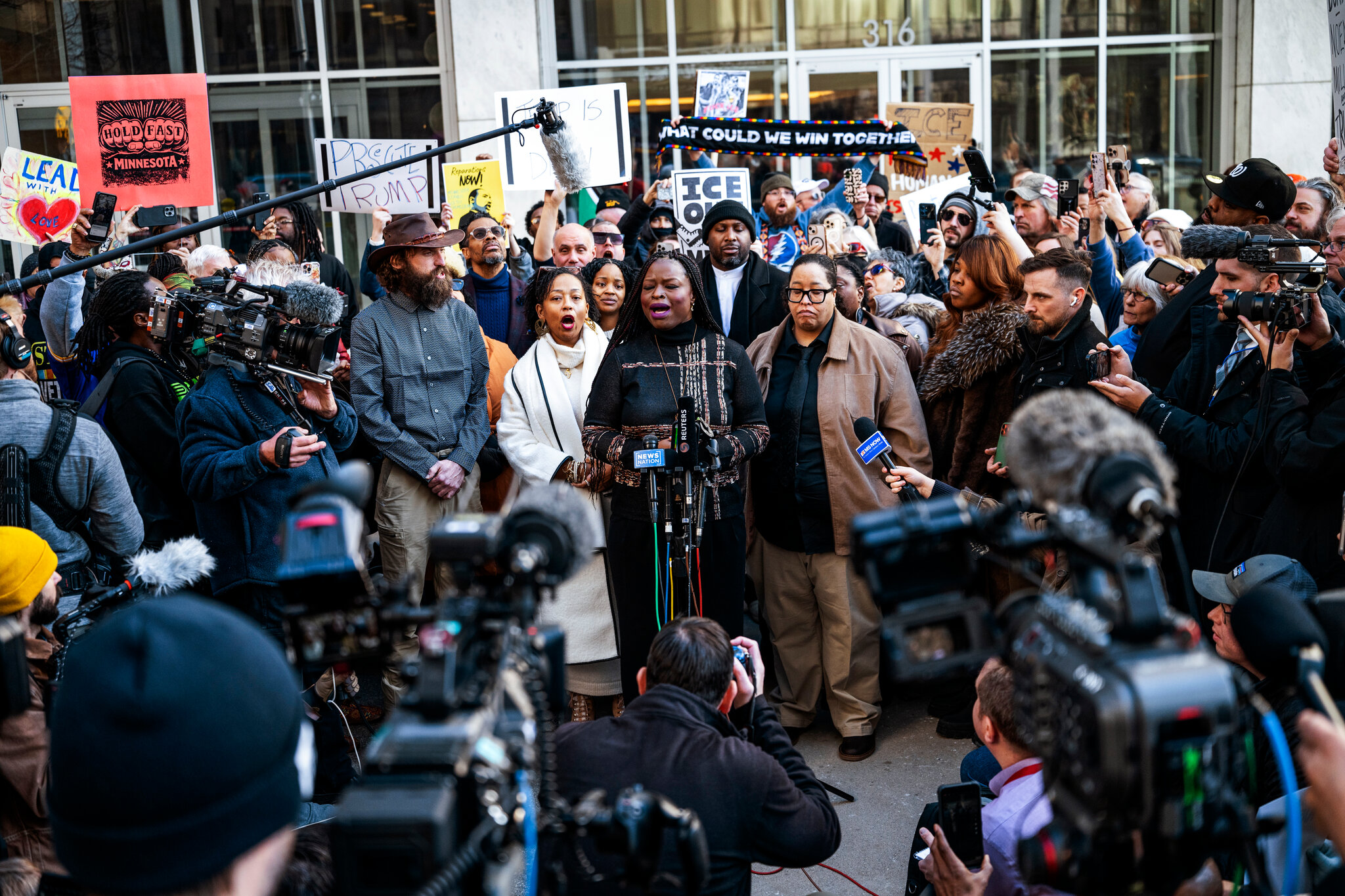 Justice Dept.’s Case Against Minnesota Protesters Hits Hurdles as Missteps Mount