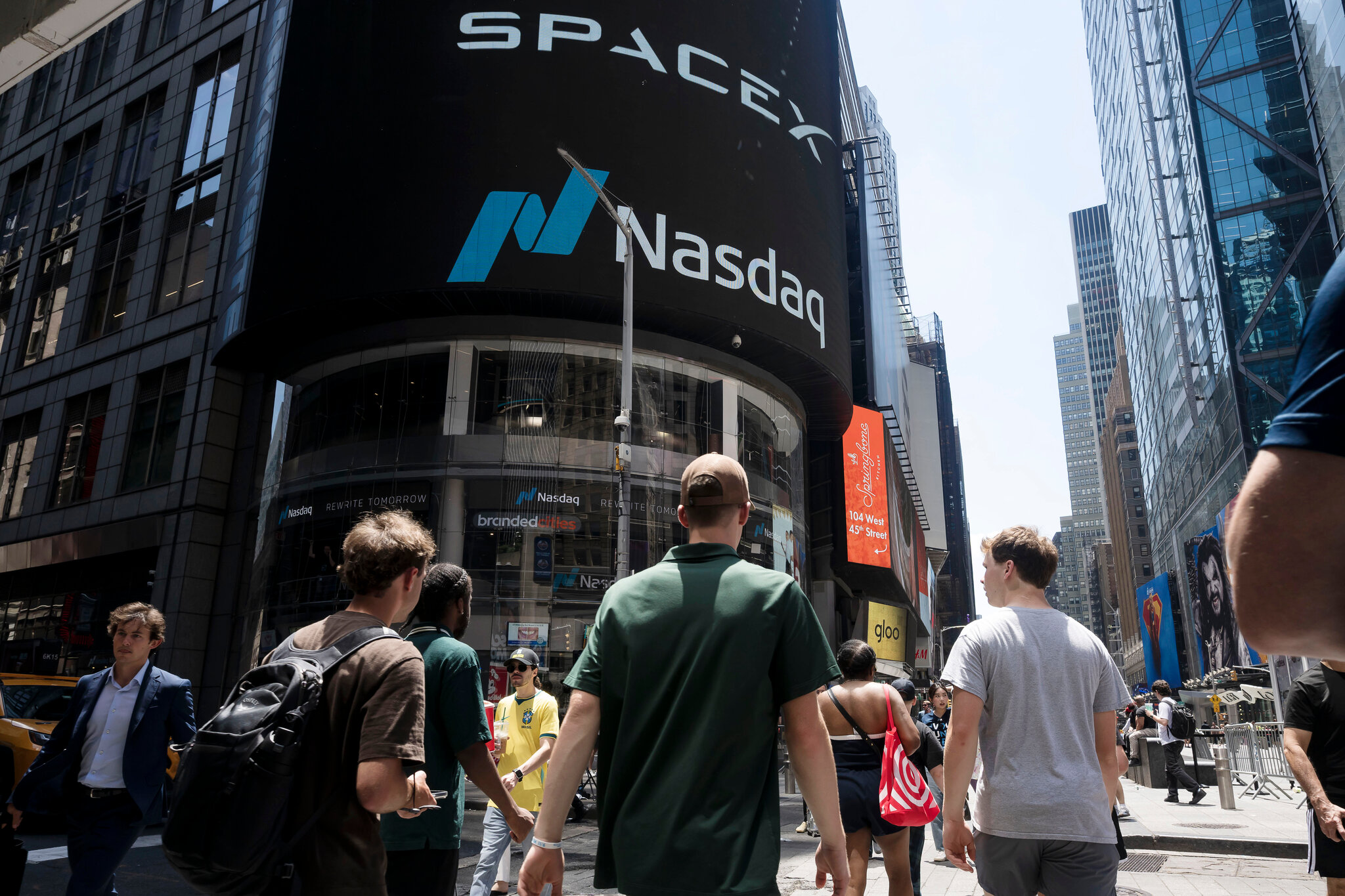 SpaceX’s Spending on A.I. Soars, in First Results After I.P.O.