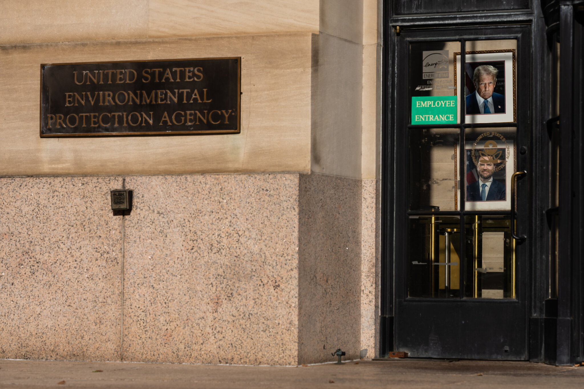 Appeals Court Says E.P.A. Cannot Block Billions in Climate Grants