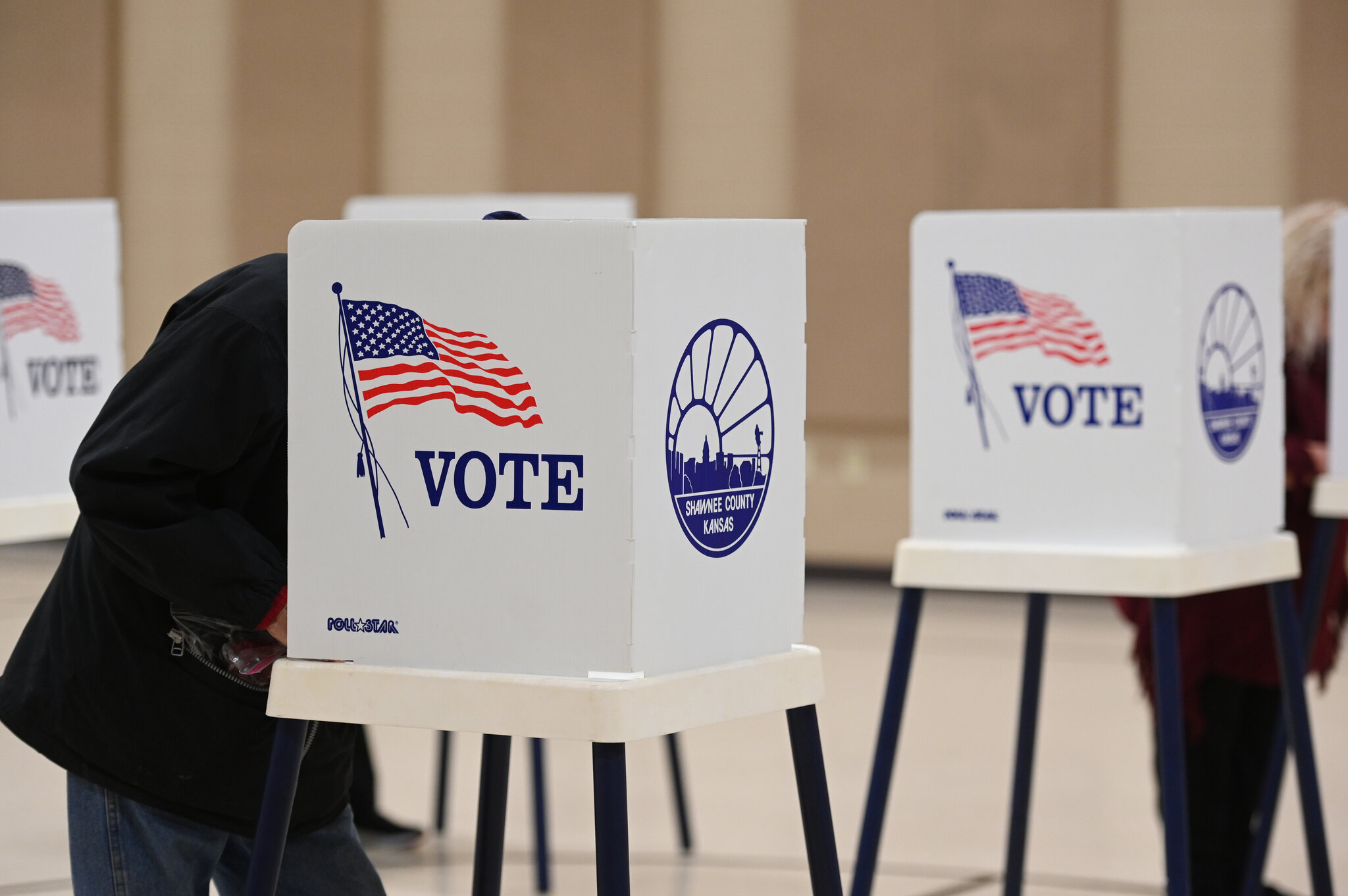 Republicans Try to Flip a Governor’s Mansion: What to Watch in Kansas’ Primaries