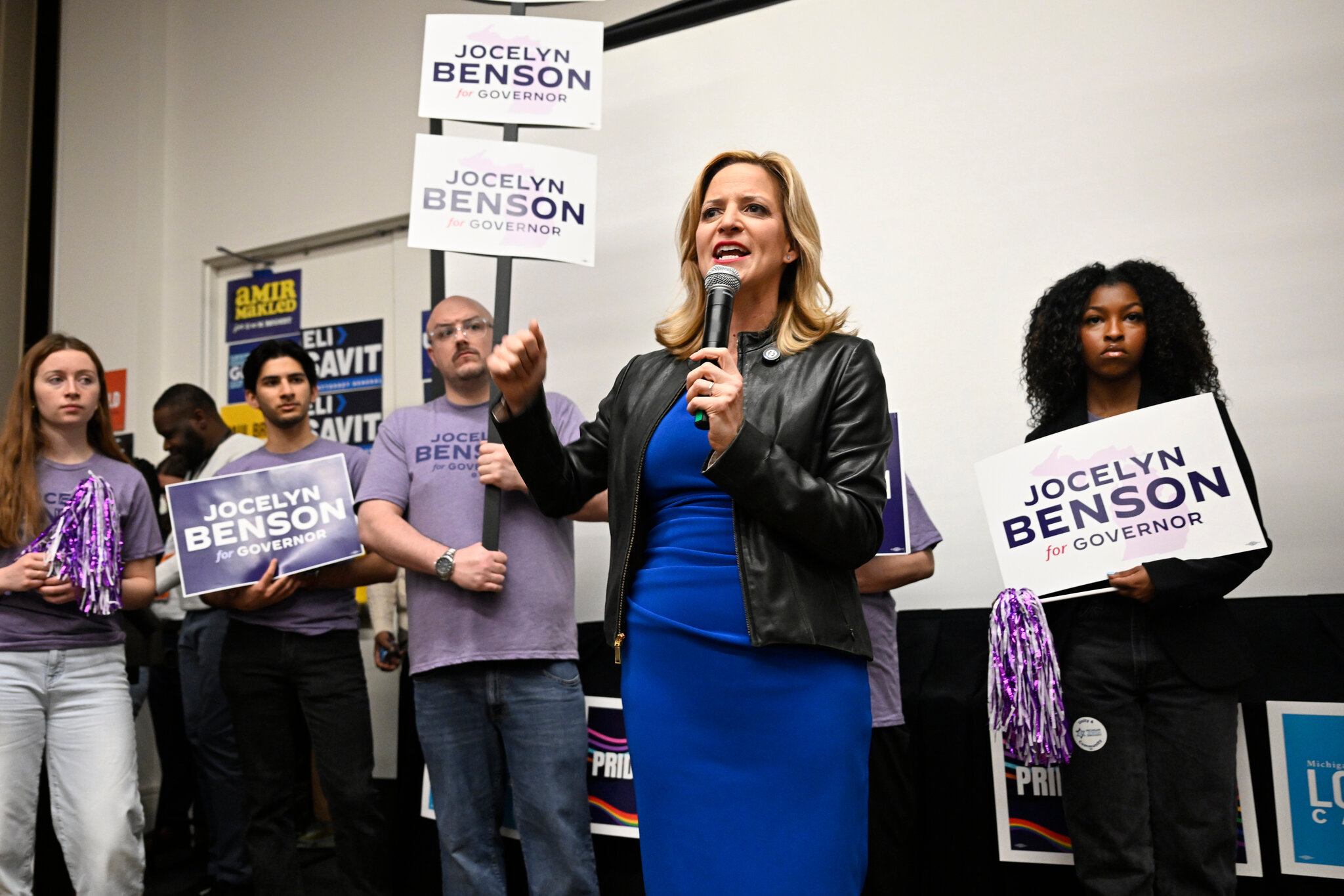 Michigan Secretary of State Wins Democratic Nomination for Governor