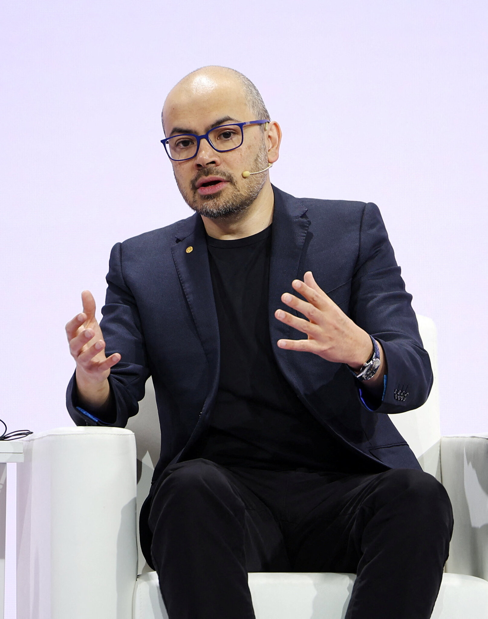 Google Shakes Up A.I. Leadership