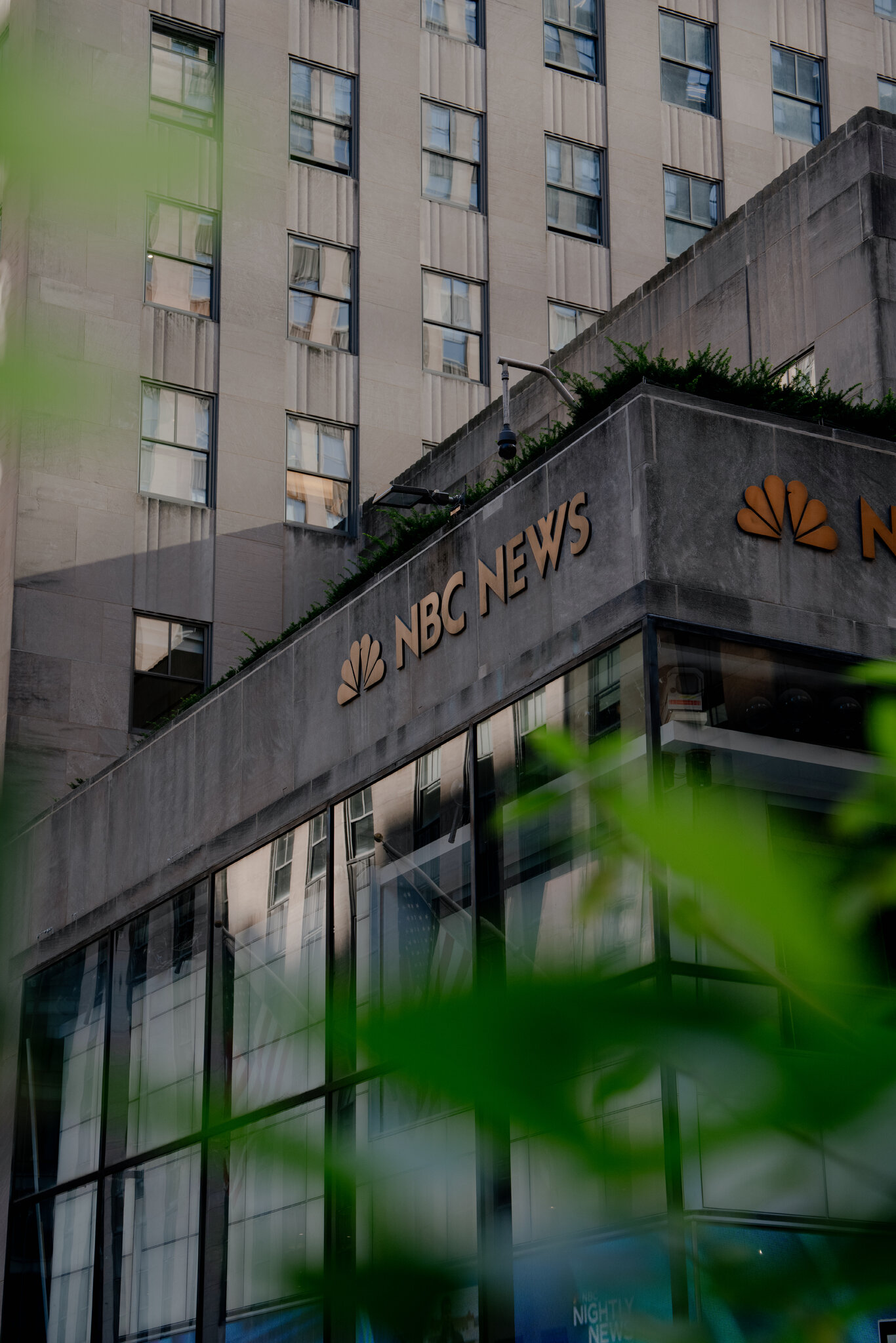 F.C.C. Removes Limit on Broadcast TV Ownership