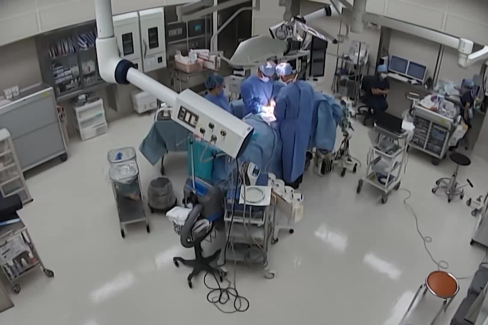 Hospital Video Captures Chaos as Earthquake Strikes Mid-Surgery
