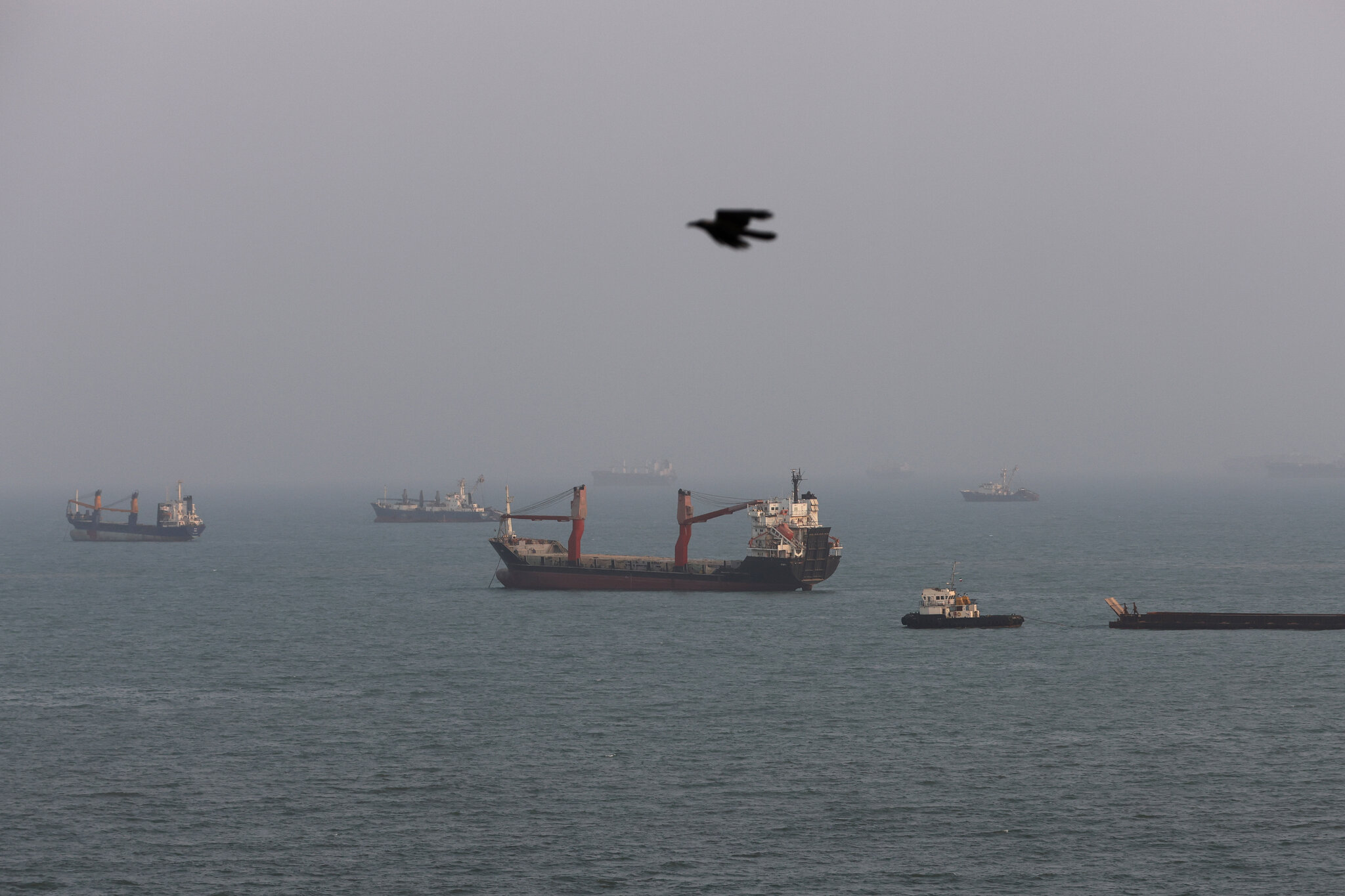 Gulf Oil Giants Are Spending Billions to Build Ways Around Strait of Hormuz