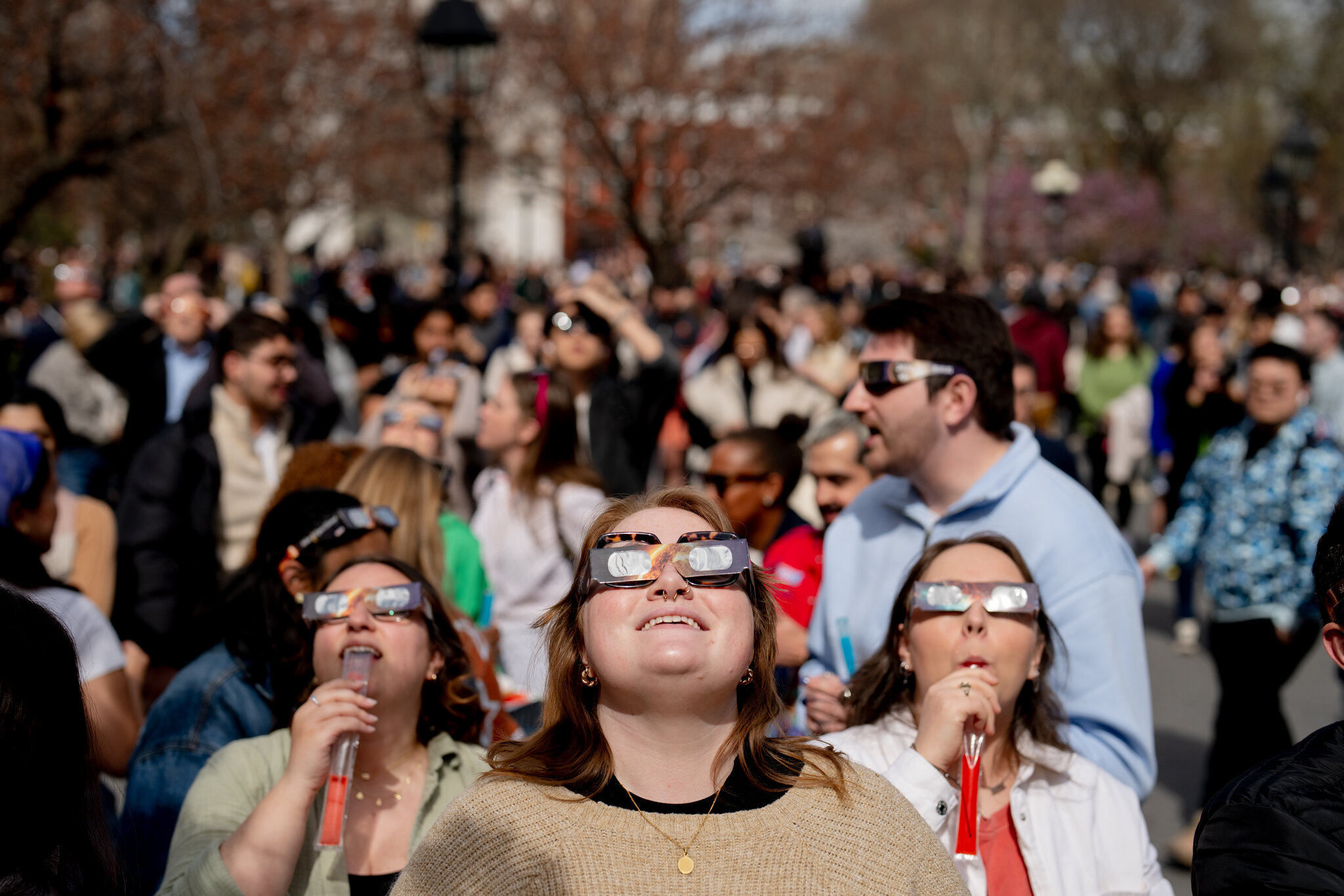 Frenzy for Solar Eclipse Glasses Takes Over London