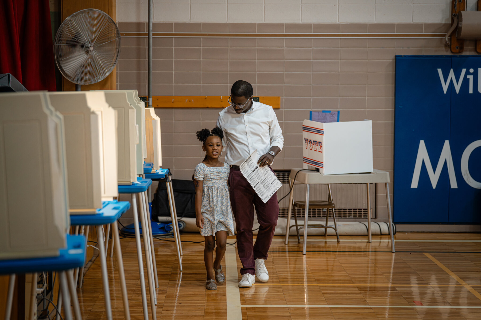 Key Takeaways From This Week’s Primaries, and the Deportees Stuck in ‘No Man’s Land’